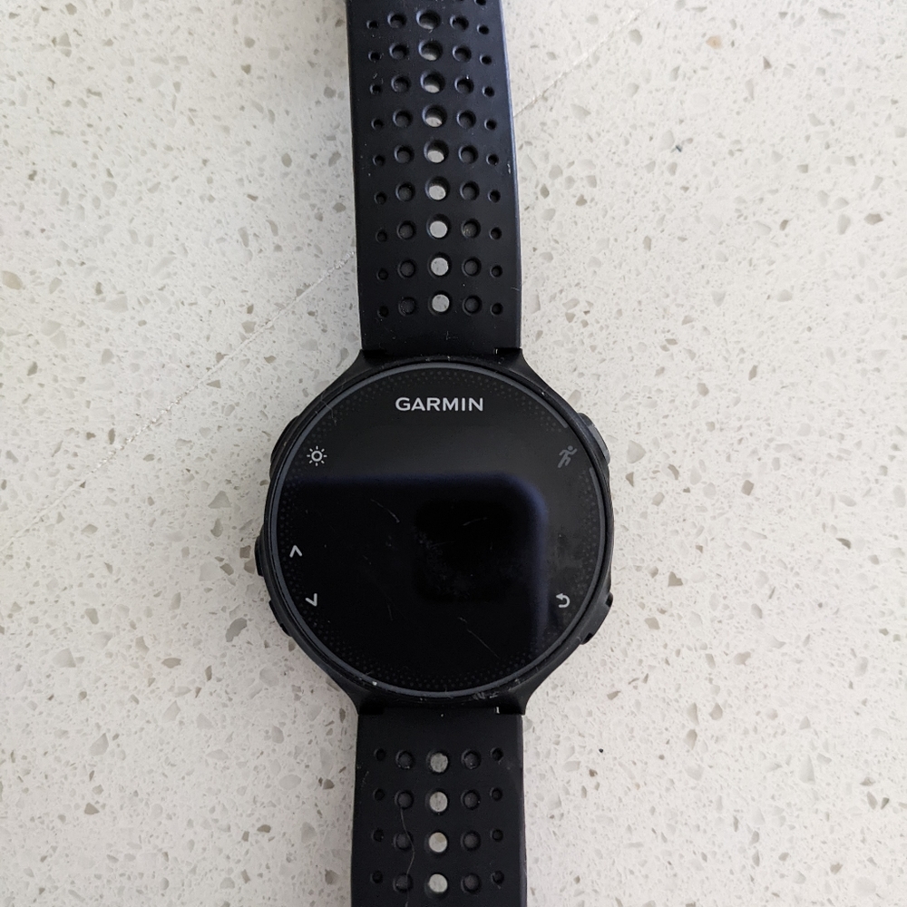 Garmin Forerunner 235